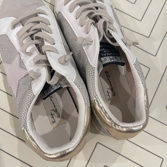 Vintage Havana Flair Sneakers - Picture 14 of 14